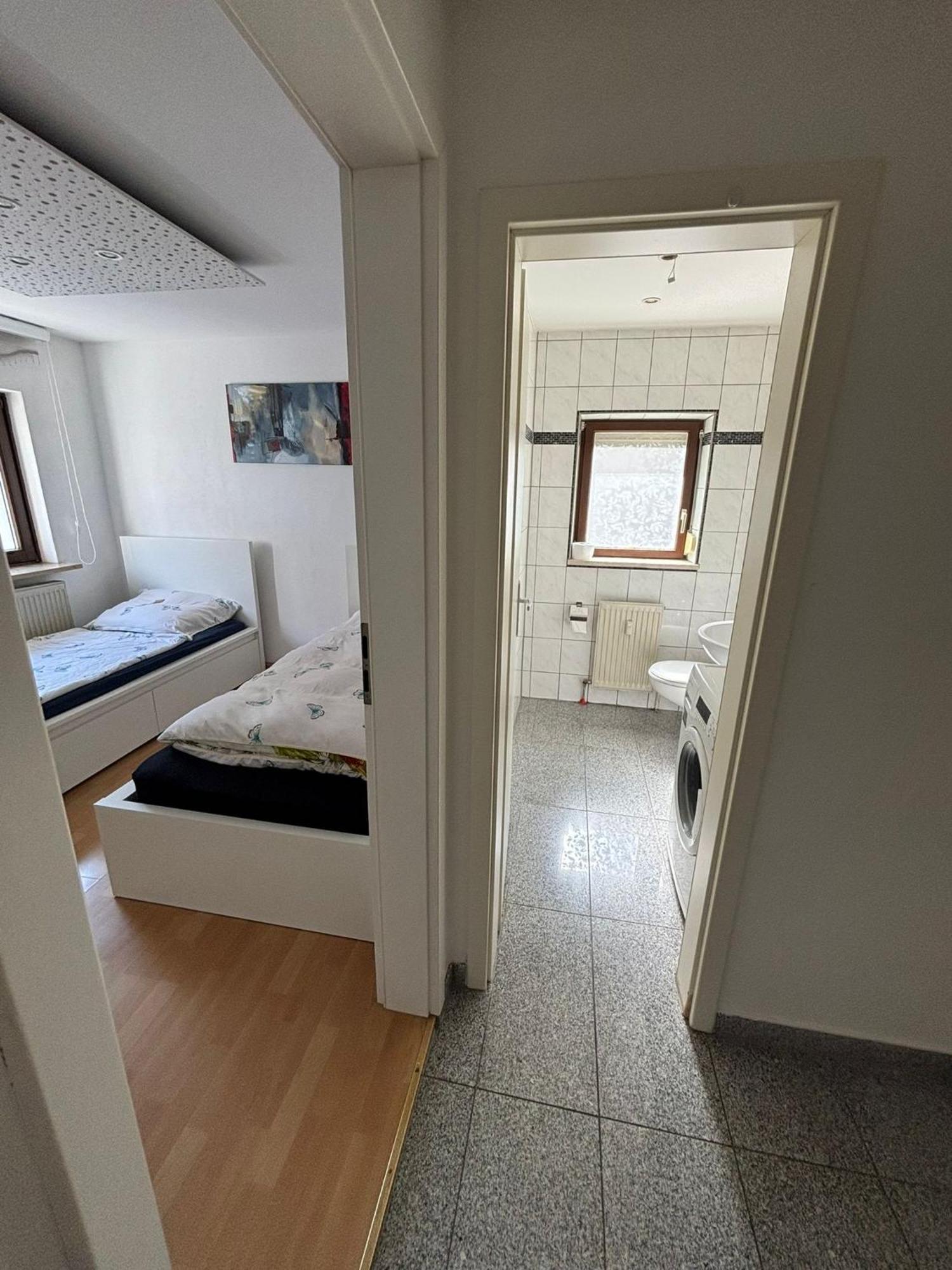 Appartamento Erdgeschosswohnung Neben Schloss Blutenburg Mit Privatem Garten *